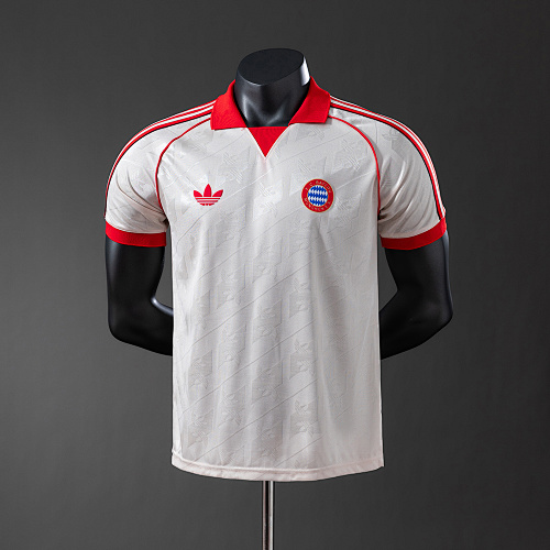 24/25 Player Retrô Bayern Munich S-XXL