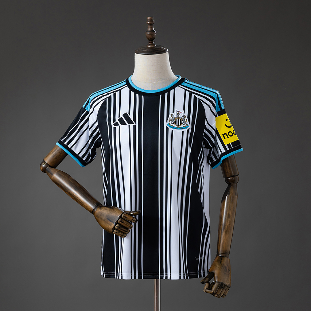 Newcastle United 26/27 Titular Camisa S-XL, foto 1