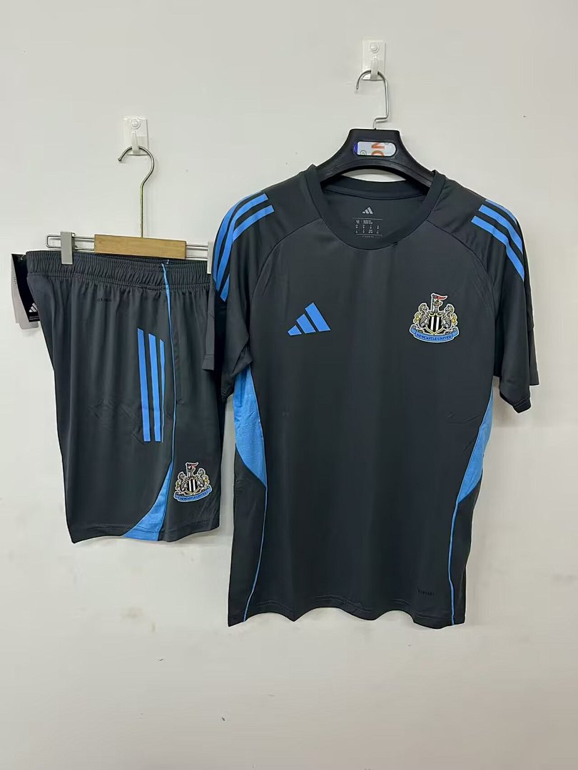 25/26 Newcastle United training Camisa grey S-3XL, foto 1