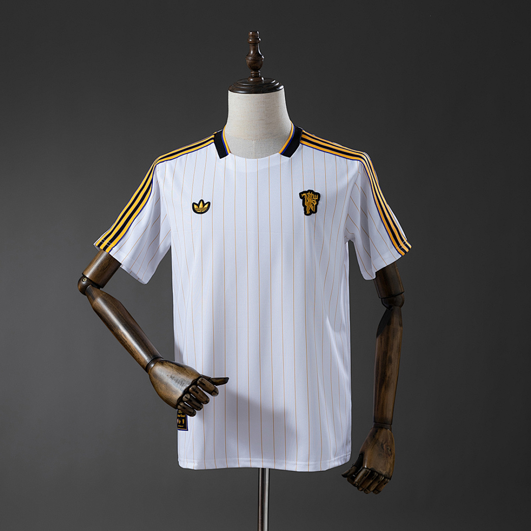 M-U 25/26 Cultural Shirt - White Camisa S-XXL, foto 1
