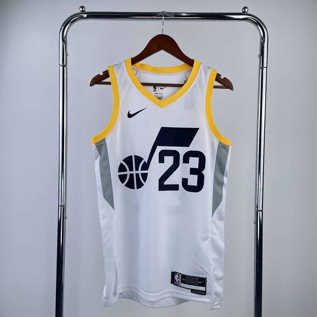 23赛季爵士队 主场 白色 23号 马尔卡宁, foto 2