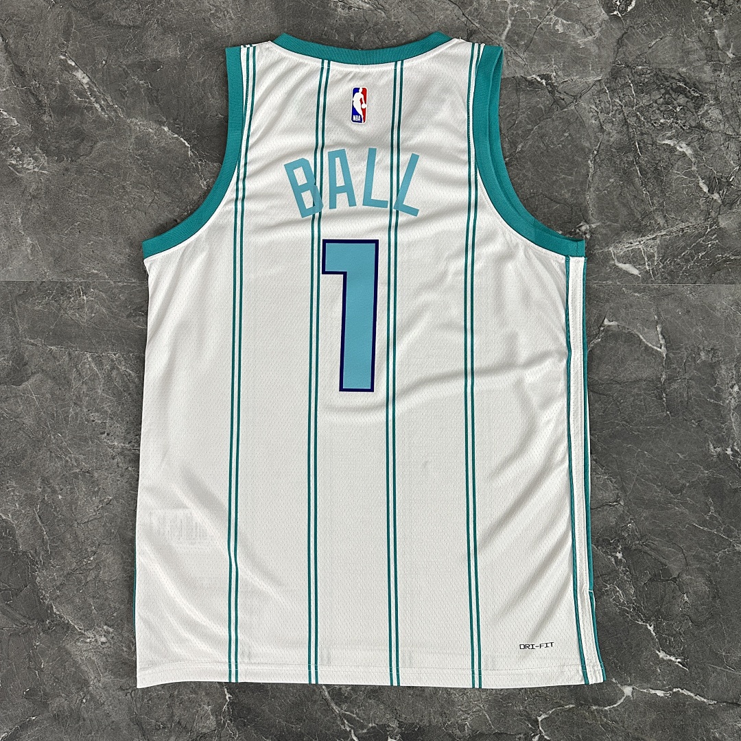 Charlotte Hornets 22/23 Casa #1 LaMelo Ball Camisa Branca, foto 12
