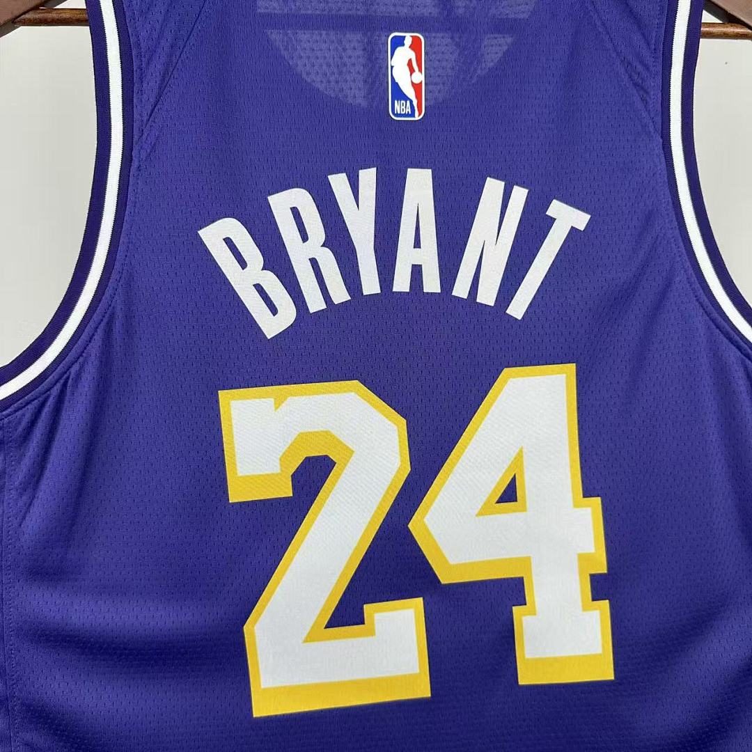 Los Angeles Lakers 25/26 Limited Swingman #24 Kobe Bryant Camisa, foto 9