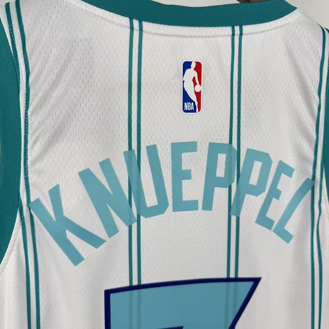 Charlotte Hornets Casa #7 Camisa Branca, foto 3