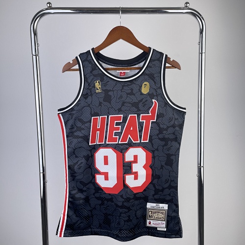 BAPE×M&N 联名球衣: 热火队 黑色 93号