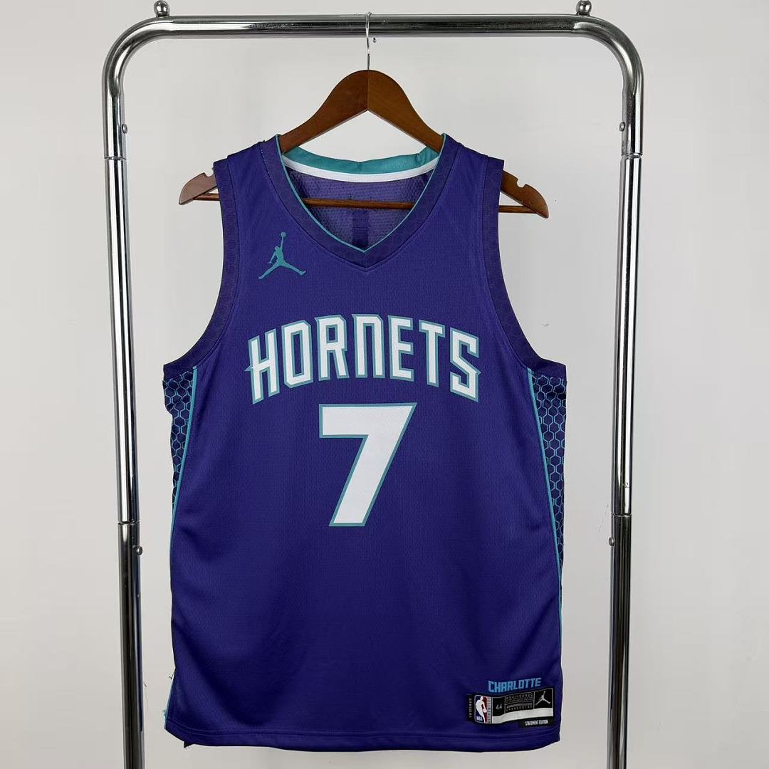 Charlotte Hornets 22/23 Swingman #7 Camisa Roxa, foto 10