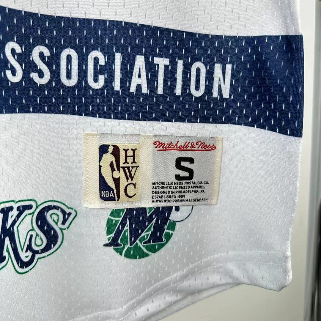 Dallas Mavericks 25/26 Retrô Mitchell & Ness Camisa, foto 6