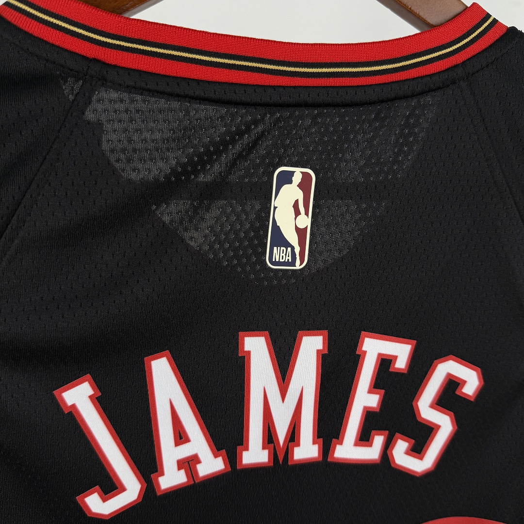 Philadelphia 76ers 25/26 Retrô #23 LeBron James Camisa Preta, foto 2